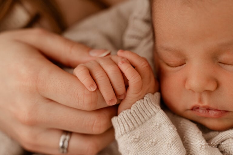 Babyhändchen Detailaufnahmen Newborn