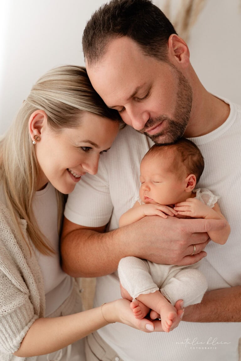 Neugeborene Geburt Hebamme Familie